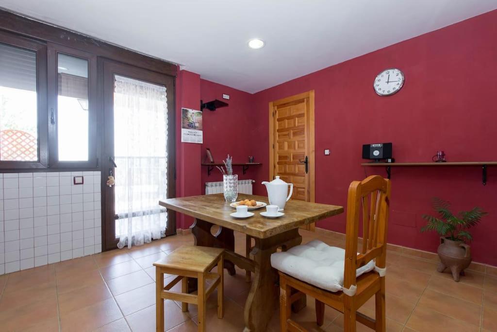 Los Rosales De Venturada Extérieur photo